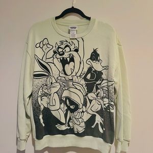 Looney Tunes Light Green Crewneck Sweatshirt Size Large bugs tax Marvin daffy